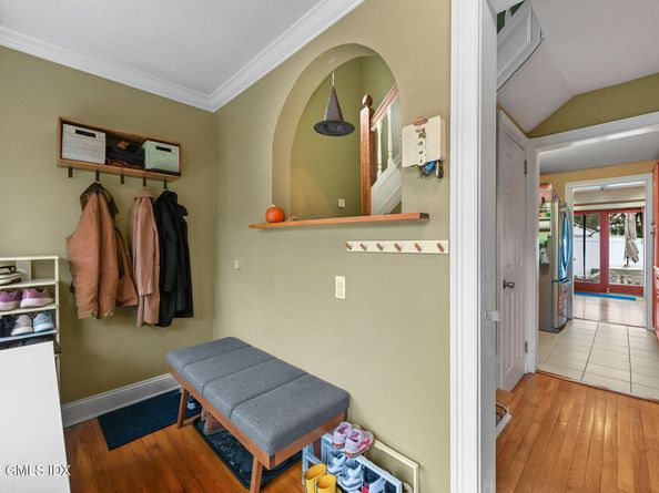 34 Bradley Place, Stamford CT 06905