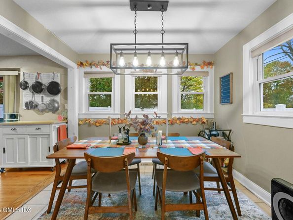 34 Bradley Place, Stamford CT 06905