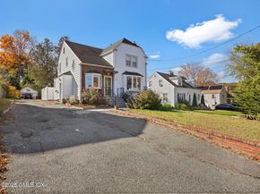 34 Bradley Place, Stamford CT 06905