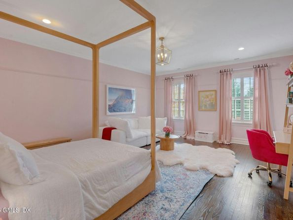 33 Highland Farm Road, Greenwich CT 06831