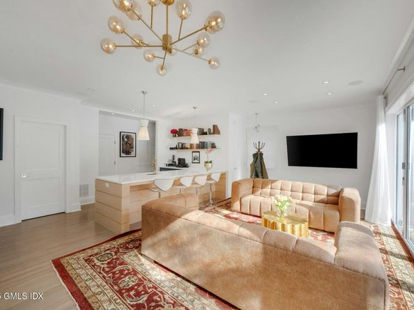 33 Highland Farm Road, Greenwich CT 06831