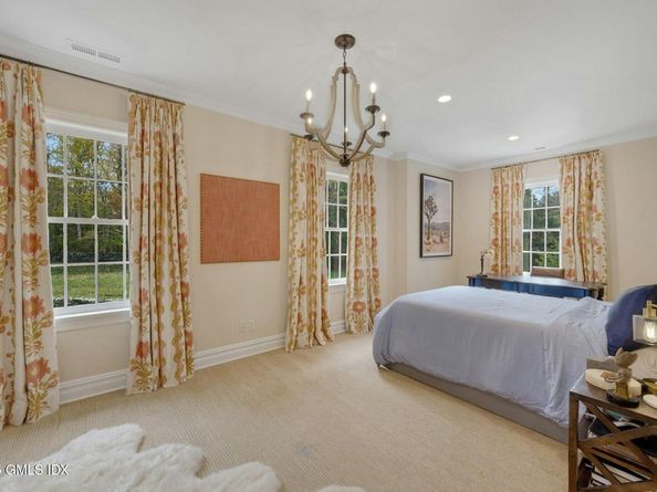 33 Highland Farm Road, Greenwich CT 06831