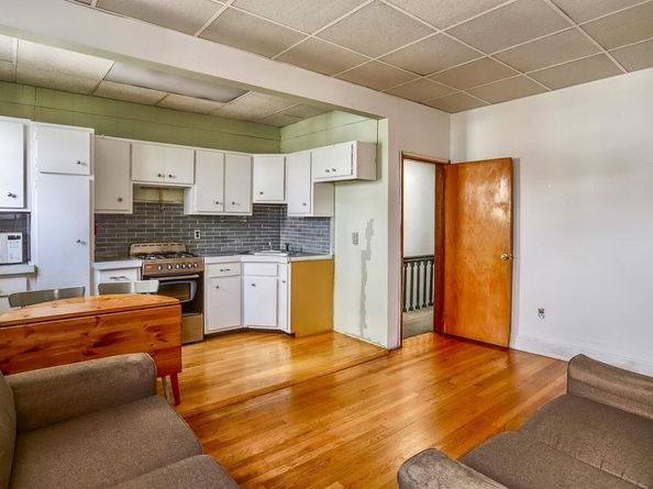 49 East 33rd St, Bayonne NJ 07002