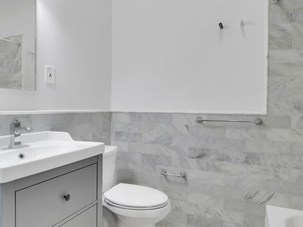 1233 Bloomfield St, Hoboken NJ 07030