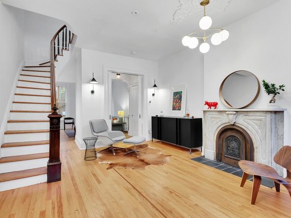 1233 Bloomfield St, Hoboken NJ 07030