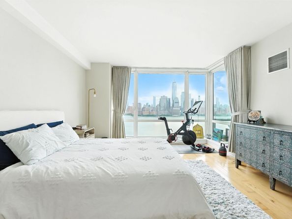 2 2nd St 2405, Jersey City NJ 07302