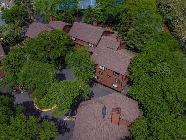 29 Marina Key, Secaucus NJ 07094