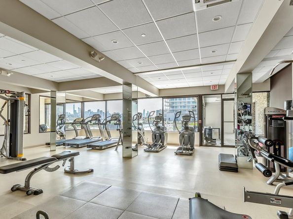 9 Somerset Lane PH606607, Edgewater NJ 07020