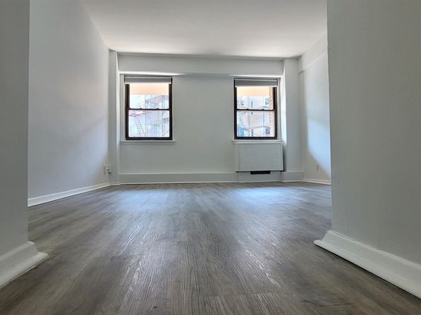 8800 Boulevard 4B, North Bergen NJ 07047