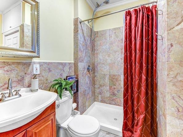 312 Monastery Pl 3R, Union City NJ 07087