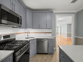 22 Long St, Jersey City NJ 07305