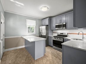 22 Long St, Jersey City NJ 07305
