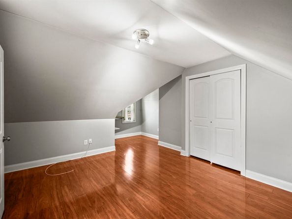22 Long St, Jersey City NJ 07305
