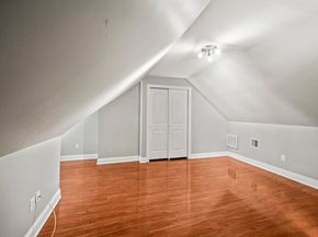 22 Long St, Jersey City NJ 07305