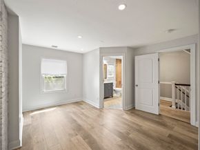 22 Long St, Jersey City NJ 07305