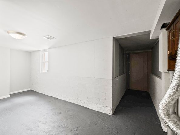 22 Long St, Jersey City NJ 07305