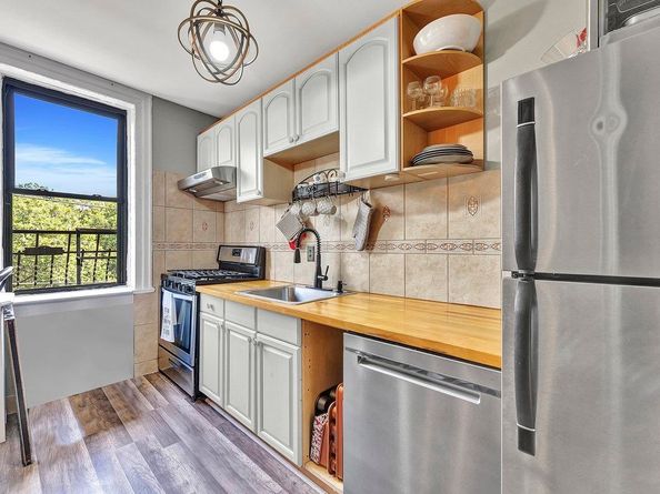 301 79th St E1, North Bergen NJ 07047