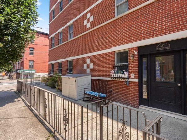 547 Bloomfield St 1, Hoboken NJ 07030