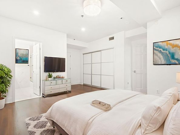 547 Bloomfield St 1, Hoboken NJ 07030