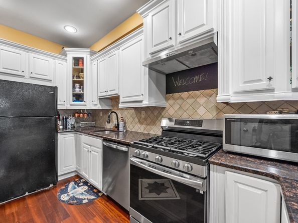352 7th St 3, Jersey City NJ 07302