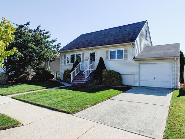 4 James Pl, Secaucus NJ 07094