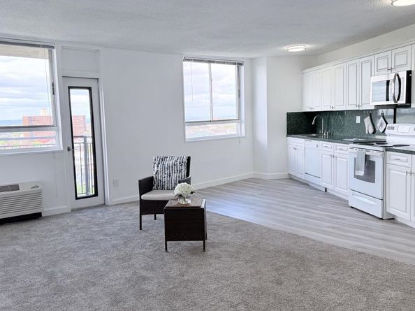 100 Manhattan Ave 1902, Union City NJ 07087