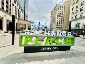 135 Montgomery St 10G, Jersey City NJ 07302