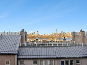 206 Shearwater Ct West 74, Jersey City NJ 07305