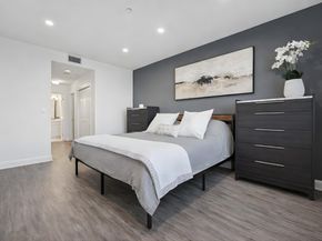 206 Shearwater Ct West 74, Jersey City NJ 07305