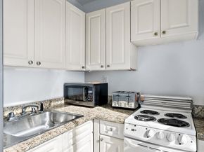 100 Manhattan Ave 2115, Union City NJ 07087