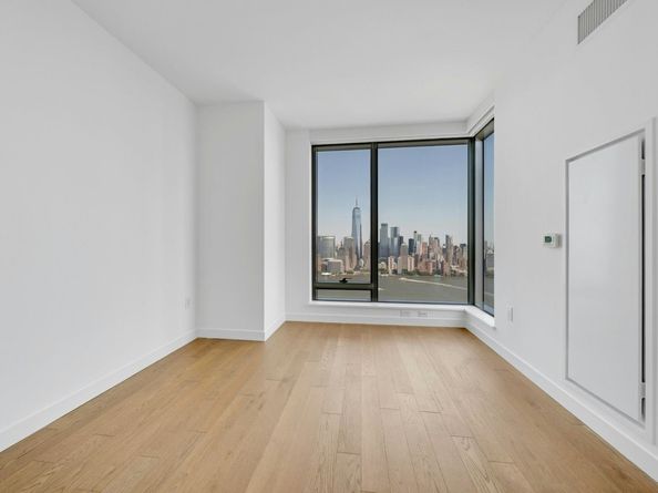 99 Hudson St 5408, Jersey City NJ 07302