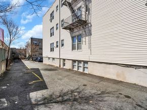 305 Cator Ave 1B, Jersey City NJ 07305