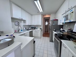 100 Carlyle Dr 5J North, Cliffside Park NJ 07010