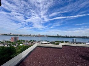 100 Carlyle Dr 5J North, Cliffside Park NJ 07010