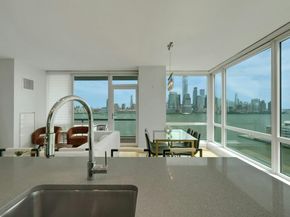 2 2nd St 1605, Jersey City NJ 07302
