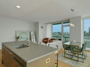 2 2nd St 1605, Jersey City NJ 07302