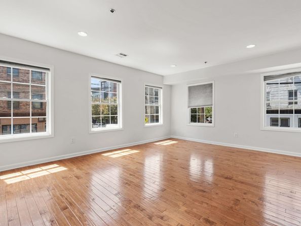 354 3rd St 2, Jersey City NJ 07302