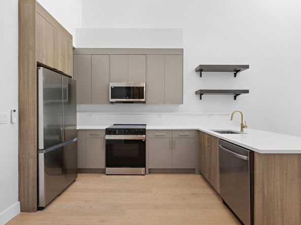 35 Orchard St 802, Jersey City NJ 07306