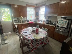 6903 Smith Ave, North Bergen NJ 07047