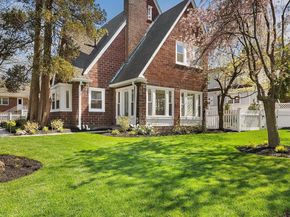 206 Lakeview Ave, Leonia NJ 07605