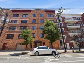 219 Grand St 4A, Hoboken NJ 07030