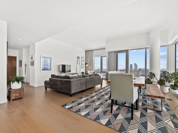 75 Park Lane South PH3701, Jersey City NJ 07310