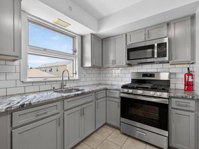 23 Marion Ct, Bayonne NJ 07002