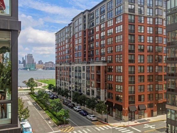 1100 Maxwell Lane 509, Hoboken NJ 07030