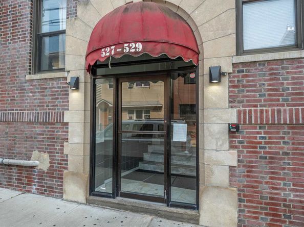 527-529 34th St B1, Union City NJ 07087