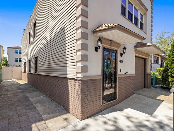 35 Elizabeth St, Jersey City NJ 07306