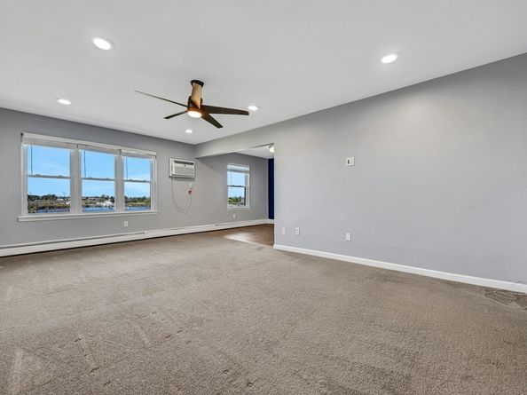 114 Riverview Ct 114, Secaucus NJ 07094