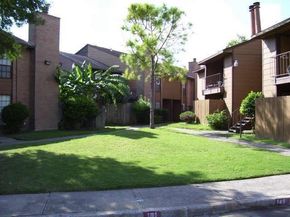 9090 S Braeswood Boulevard, Houston TX 77074