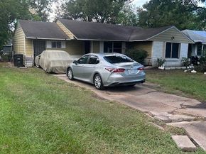 5211 Pensdale, Houston TX 77033