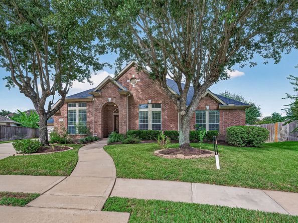 5242 Fountainbrook Lane, Sugar Land TX 77479
